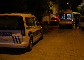 Edirne'de İki Grup Arasında Silahlı Kavga! Ortalık Savaş Alanına Döndü