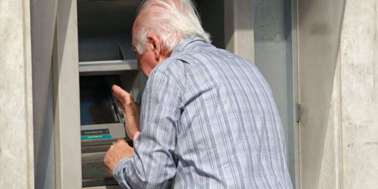 Emeklileri Heyecanlandıracak Rakamlar Ortaya Çıktı: Bankaların Promosyon Yarışı Kızıştı