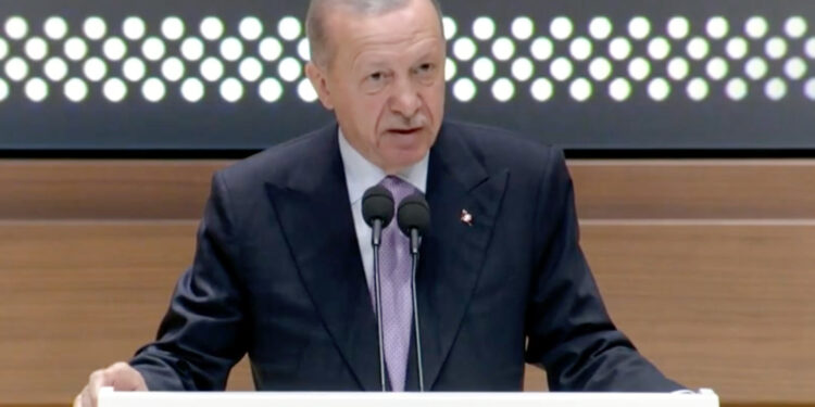 Erdoğan’ın gündemi ‘yeni Anayasa’: “Türkiye hazır, en büyük engel önyargılar”