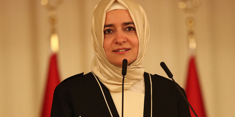 Eski Bakanın Kardeşi Bahreyn Büyükelçiliğine Atandı