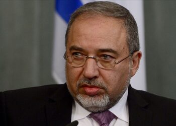 Eski İsrail Savunma Bakanı Liberman: Gazze’ye tüm insani yardımlar bugün durdurulmalıdır