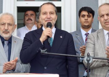 Fatih Erbakan: Yeniden Refah Partisi olarak, kendi ismimizle logomuzla parti programımızla yolumuza devam edeceğiz