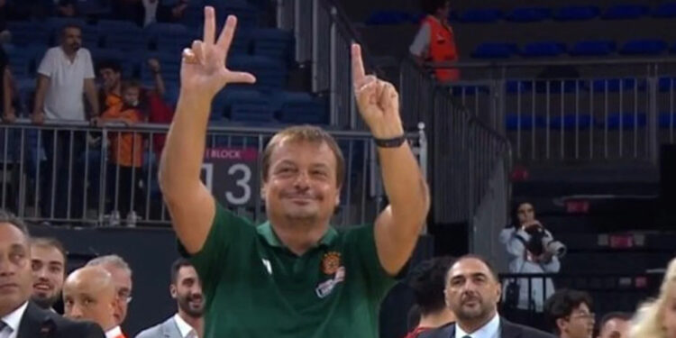 Fenerbahçe Tepki Gösterdi: Ergin Ataman O Hareketi İçin Özür Diledi