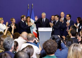 Fransa’da yeni hükümet 11 hafta sonra kuruldu; gözler Meclis’te