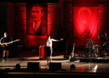 Fransız Müzisyen Ysé Trio, Eskişehir'de Sanatseverlerle Buluştu