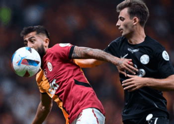 Galatasaray-Rizespor Maçında Neden 6'şar Değişiklik Yapıldı? İşte Tartışma Yaratan Durumun Sebebi