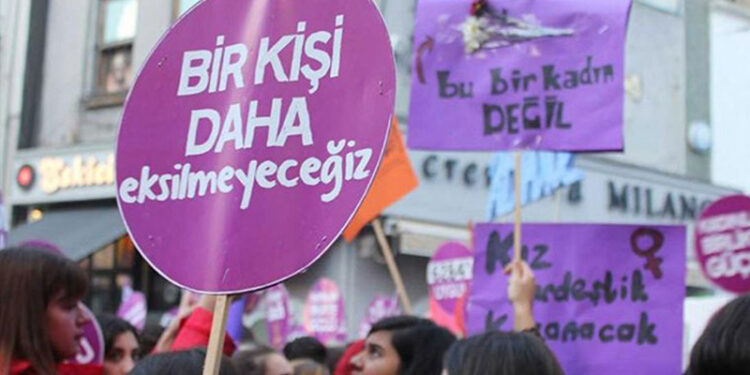 Hak ettiği cezayı almasını, cezaların caydırıcı olmasını istiyorum