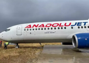 Hakkari Yüksekova’da yolcu uçağı pistten çıktı