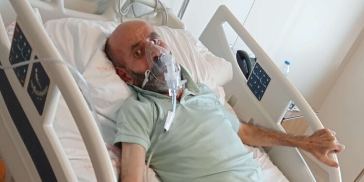 Hasta tutukluya kötü muamele