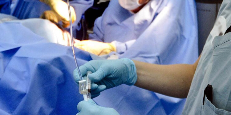 Hindistan'ı Ayağa Kaldıran Olay! 'YouTube Videosu İzleyerek Ameliyat Yapan Doktor Çocuğu Öldürdü' İddiası