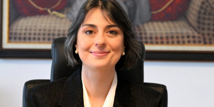 'İBB Başkanı' Tartışmalarında Son Perde! Sinem Dedetaş'tan 'Kariyerizm' Çıkışı