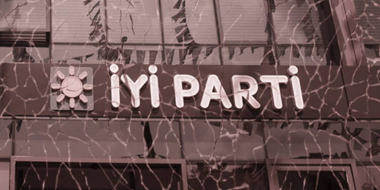 İYİ Parti'de Toplu İstifa Depremi: İl Başkanı ve 41 Kişi Ayrıldı