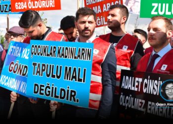 “İsmi ‘Aile Bakanlığı’ ama kadın bakanlığı gibi hareket ediyor”