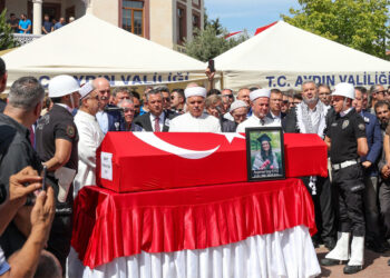 İsrail askerleri Batı Şeria’da katletmişti: Ayşenur Ezgi Eygi son yolculuğuna uğurlandı