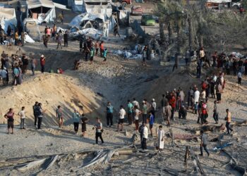 İsrail, güvenli bölgeyi vurdu: En az 40 kişi hayatını kaybetti