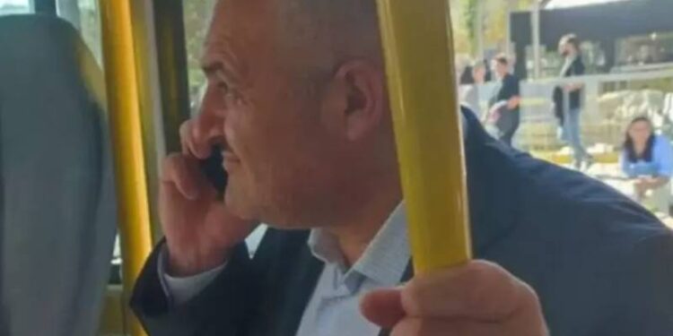 İstanbul Taksiciler Odası Başkanı Eyüp Aksu'dan 'Taksi bulamadığı için minibüse bindi' iddialarına yanıt