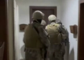 İstanbul'da Birbiriyle Husumetli 2 Suç Örgütü Çökertildi: 29 Şüpheli Yakalandı