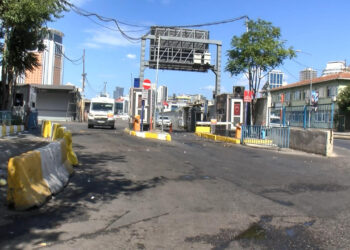 İstanbul'da Meyve Sebze Halinde Silahlı Kavga: 5 Yaralı