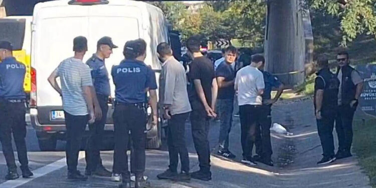 İstanbul’da bomba paniği: Pimi çekilmemiş 2 el bombası bulundu