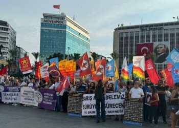 İzmir'de 1 Eylül Dünya Barış Günü'nde Emek ve Demokrasi Güçleri'nden "Barış" çağrısı