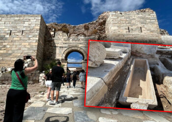 İzmir'den 'Romalı Gladyatör' Çıktı: 1800 Yıllık Tarih, Görenleri Hayran Bırakıyor