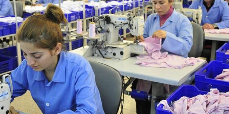 Kadın nüfusunun yüzde 65'inin herhangi bir geliri yok