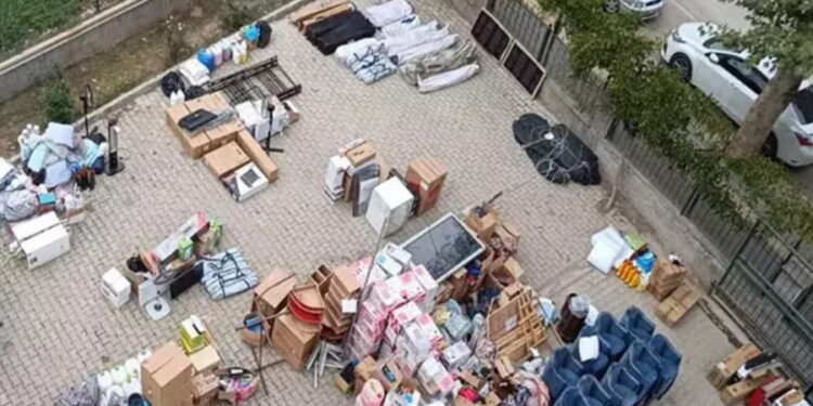 Kahramanmaraş’ta depremzedelere gönderilen yardımları satan 4 kişi tutuklandı