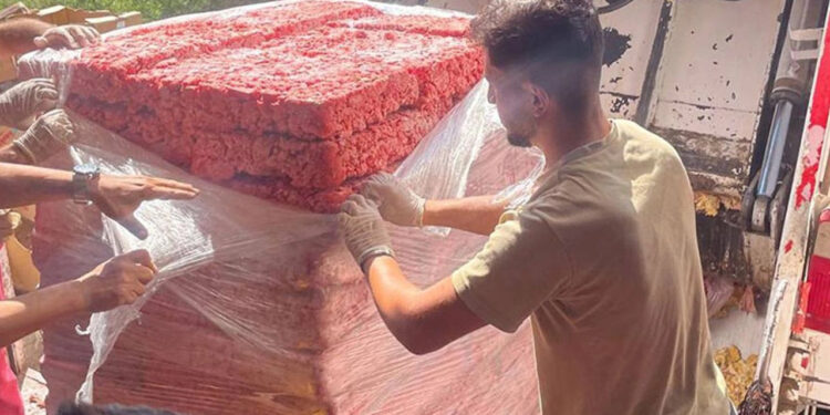 Kan Donduran Gıda Skandalı... Tonlarca Bozuk Tavuğu Piyasaya Sürdüler!