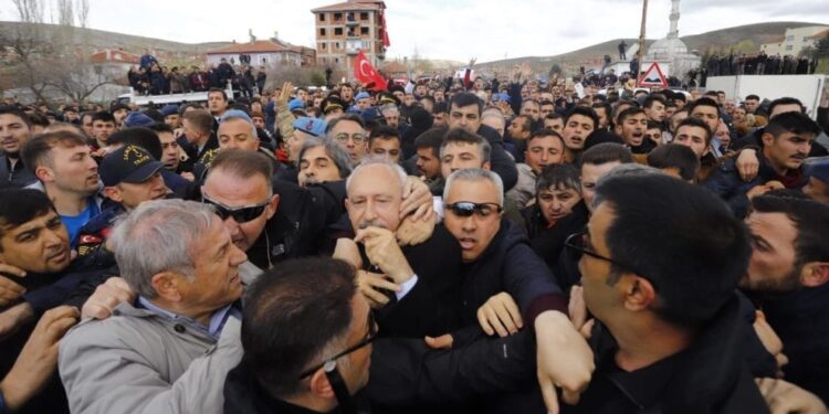 Kılıçdaroğlu: Çubuk’ta uğradığım linç girişimiyle Sinan Ateş cinayeti arasında bir bağ var