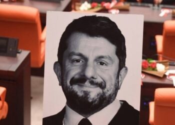 Kurtulmuş, Atalay için olağanüstü toplanma çağrısını reddetti