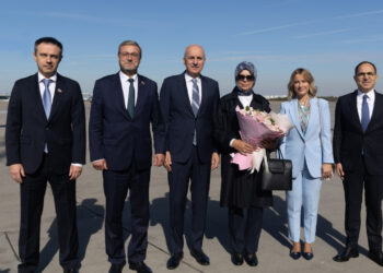 Meclis Başkanı Kurtulmuş Rusya'ta