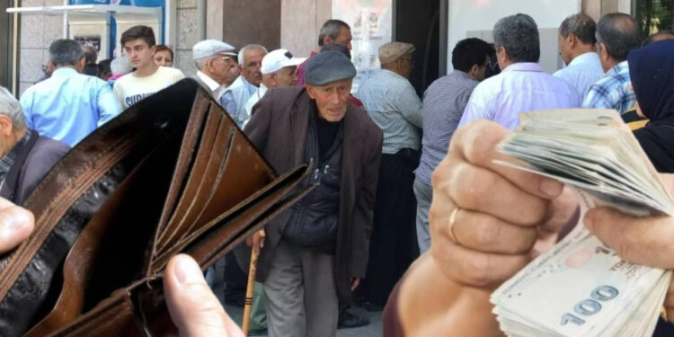 Milyonlarca Emekliyi İlgilendiriyor! Maaşlarda Kesinti Olabilir