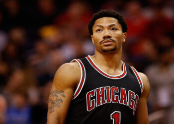 NBA'in Efsane İsimlerinden Derrick Rose Emekli Oldu