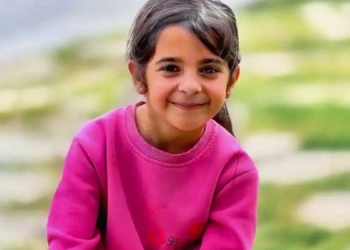 Narin Güran'ın cenazesinin defnedileceği Tavşantepe Mahallesi'ndeki köy mezarlığında hazırlıklar devam ediyor