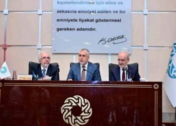Neredeyse işçiye köle muamelesi yapacak ilkel bir çalışma düzenini savunabilen bir iş dünyası temsilcisi görmemiştim