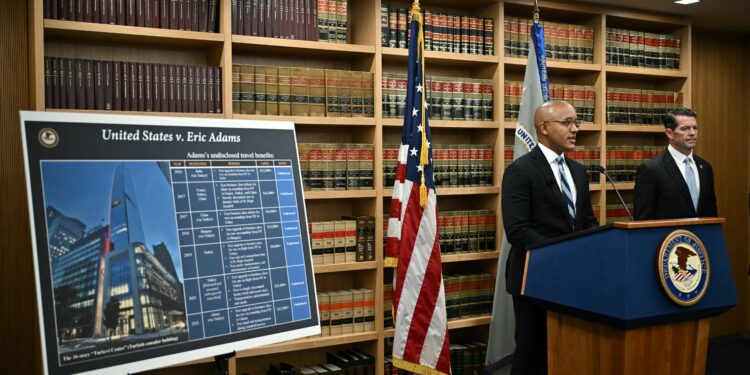 New York Belediye Başkanı hakkındaki iddianame açıklandı: Türk hükümetinden rüşvet almakla suçlanıyor