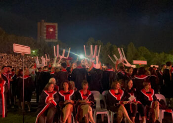 ODTÜ Mezuniyetinde Atanmış Rektöre Protesto! Yuhaladılar, Sırtlarını Döndüler