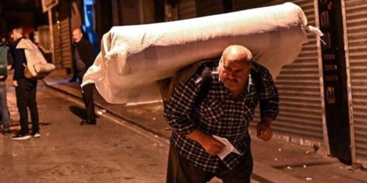 OVP’de emeklilerle ilgili düzenleme netleşiyor: Çalışan için 2025 formülü!