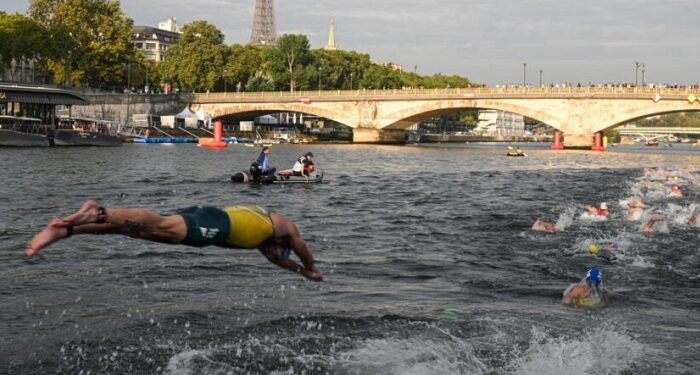 Paralimpik triatlon yarışları, Seine Nehri’nin kirliliği nedeniyle ertelendi