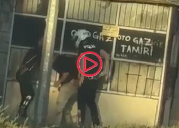Polis şiddeti kayıt altında: Önce yumrukladılar sonra gözaltına aldılar