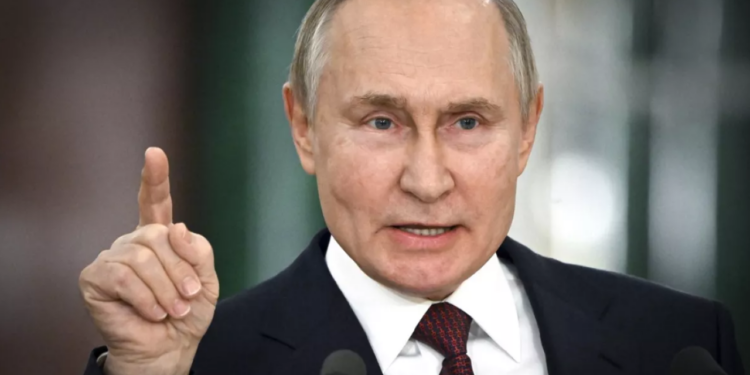 Putin'den Batı’ya Nükleer Silah Uyarısı: 'Olası Hava Saldırısında Kullanılabilir'