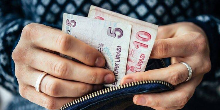 SGK Uzmanı, 2025 yılı asgari ücret, memur ve emekli maaş tahminini açıkladı