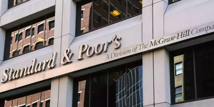 S&P'den Türkiye için Kasım'da not artışı sinyali