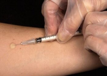 Sağlıkçılar Hepatit B, tetanoz ve kızamık aşılarını bulamıyor