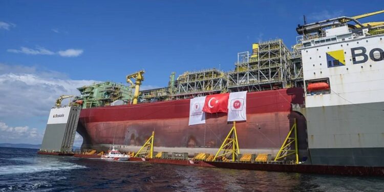 Sakarya’da Karadeniz gazını işleyen platform daha önce büyük bir patlama yaşamış!