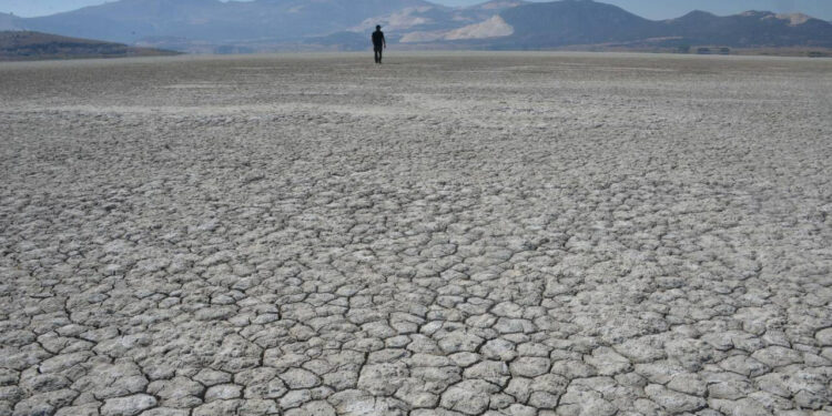 Suyun Sonu Görünüyor! Türkiye'de 60 Yılda 240 Gölden 186’sı Kurudu