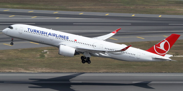 THY'nin yolcu sayısı ağustosta yüzde 3,2 azaldı