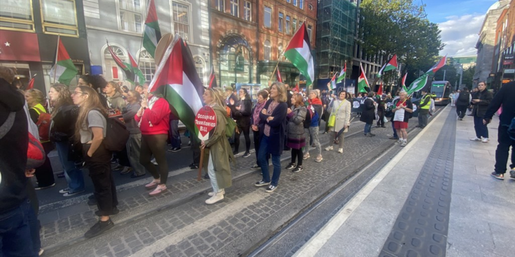 Tam 11 Gün Sürecek! İrlanda'da Filistin'e Destek Yürüyüşü Düzenlendi