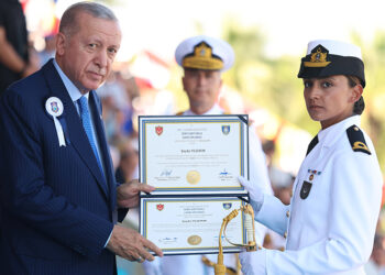 Tayyip Erdoğan: “Sadece Batı’yla olmaz!”