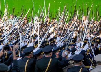 Teğmenler soruşturmasında neler oluyor, ayırma cezası olur mu, Cumhurbaşkanı yetkisini kullanır mı?